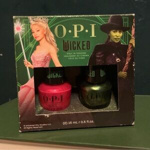 NEW! OPI x Wicked Collectible Duo Elphaba & Glinda Nail Polish Lacquer Gift Set